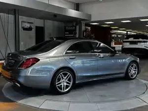 Mercedes-Benz S 400 Bild 16
