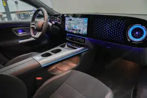 Mercedes-Benz CLA 350 4MATIC mit EQ Technologie WPumpe LED Bild 8