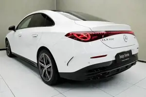 Mercedes-Benz CLA 350 4MATIC mit EQ Technologie WPumpe LED Bild 12
