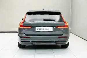 Volvo V60 Ultra, B4 Mild Hybrid, Benzin, Dark W-Paket Bild 11