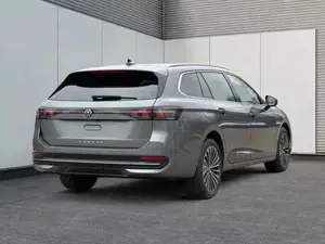 VW Passat Variant Elegance DSG+PANO+NAVI+MATRIX+360 KAM+MASSAGE+A... Bild 3