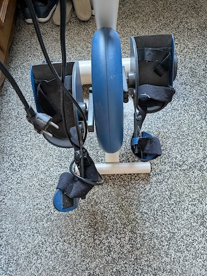 RECK MOTOmed viva2 Bewegungstrainer   voll funktionstüchtig Bild 3