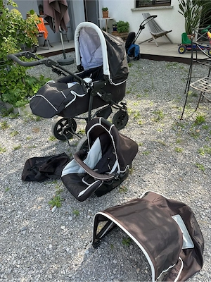 Kinderwagen mit Zubehör zu verschenken Bild 2