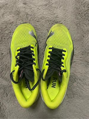 Puma Laufschuhe Bild 5
