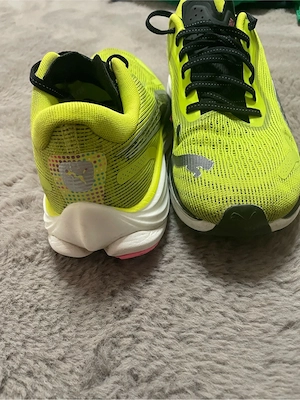 Puma Laufschuhe Bild 3