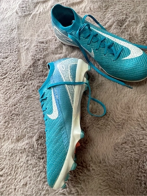 Nike Fussballschuhe Bild 4