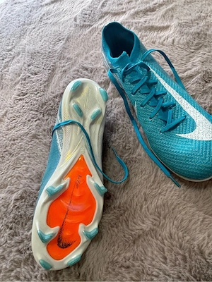 Nike Fussballschuhe Bild 5