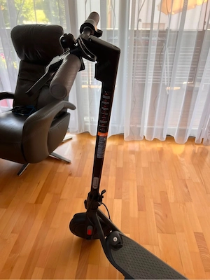 Ninebot by Segway F25E II E-Scooter   guter Zustand inkl. Ladegerät Bild 5