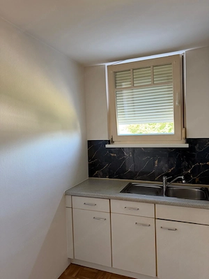 Lichtdurchflutete, ruhige  2 Zimmerwohnung mit großem Balkon und Tiefgarage, Ortsmitte Lustenau Bild 7