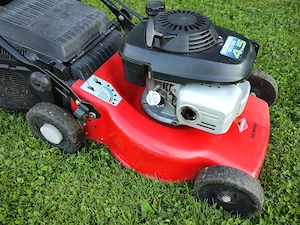 Rasenmäher mit Radantrieb, Fangkorb und HONDA-Motor Bild 3