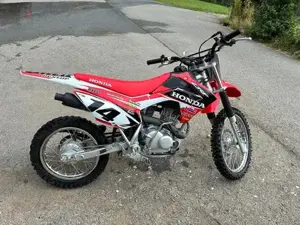 Honda CRF 125F Bild 2