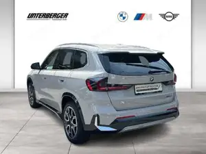 BMW X1 xDrive25e xLine // elektr. Anhängerkupplung // Sitzheizung // Driving Assistant Bild 4
