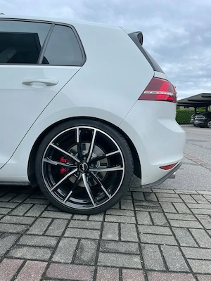 Volkswagen Golf 7 GTI Bild 3