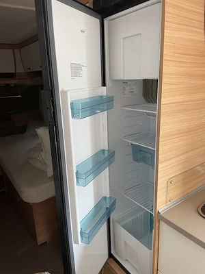 Dethleffs 550 ESK mit Stockbett, Mover, Klima, Einzelbetten Bild 5