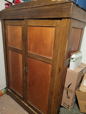 Holzkasten für Keller oder Garage Bild 2