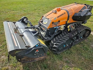 Energreen RoboEVO Raupenmulcher  Raupenmäher   Mulcher  Bild 4