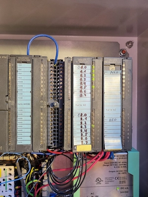 Schaltschrank, SPS S7 300, Commander SK abzugeben