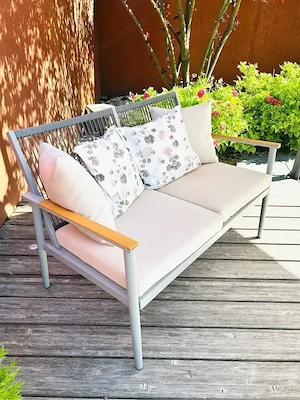 Coole Gartenlounge grau beige Bild 2