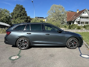 Skoda Octavia RS TDI DSG   200 PS   Top Ausstattung   Sehr gepflegt Bild 3