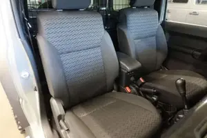 Suzuki Jimny Bild 10