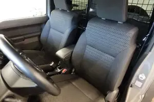 Suzuki Jimny Bild 11