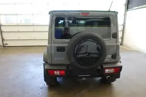 Suzuki Jimny Bild 17