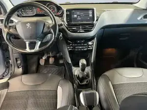 Peugeot 2008 Bild 8