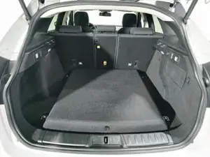 Jaguar F-Pace Bild 12