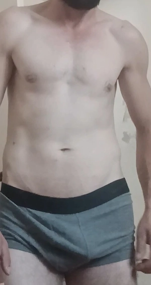 Ich biete kostenlose massage fur Damen 