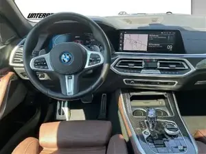 BMW X5 xDrive45e M Sportpaket // Anhängerkupplung // Head-Up // Panorama Glasdach Bild 7