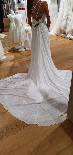 Wunderschönes Boho-Brautkleid (Gr. 32   XXS) mit Beinschlitz - NP   2.500 Bild 3