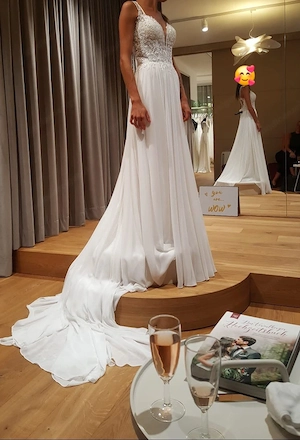 Wunderschönes Boho-Brautkleid (Gr. 32   XXS) mit Beinschlitz - NP   2.500 Bild 2