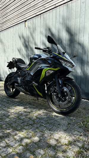Kawasaki Ninja 650 Bild 5