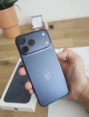 Iphone 17 pro max 256 blau wie neu Bild 3
