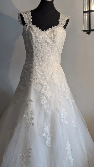 Schönes Hochzeitskleid  Bild 5