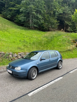 Volkswagen Golf 4 Bild 4