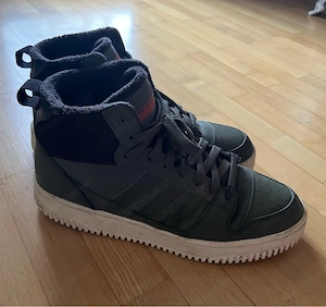 Nike Schuhe gefüttert Gr.42 Bild 2