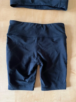 Turnkleidung 3teilig Gr.116 Bild 4
