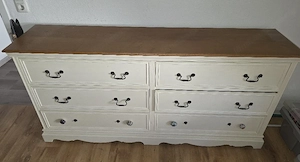 Kommode und Schrank Bild 2