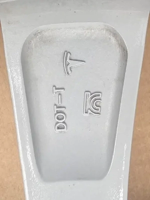Tesla 3, Neuwertige Alufelgen Bild 3