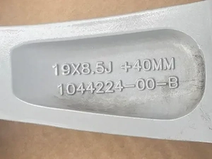 Tesla 3, Neuwertige Alufelgen Bild 8