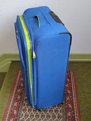 Reisekoffer mit Rollen neu