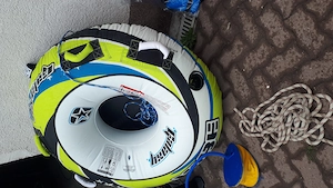 Wakebord SchwimmwestenZubehör Schwimmreifen mit SeilNeuwertig
