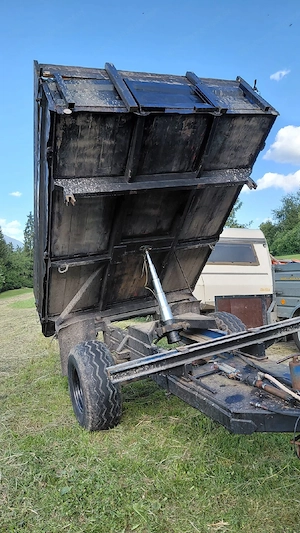 3 Seiten Kipper   Anhänger Bild 4