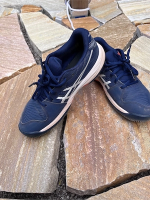 gebrauchte Tennisschuhe Gr. 37 Bild 2