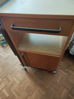 Pflegebett zu verschenken Bild 3