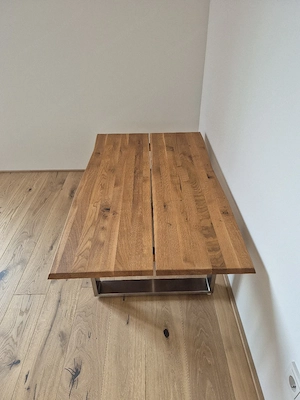 Couchtisch Eiche massiv mit Edelstahlgestell Bild 2