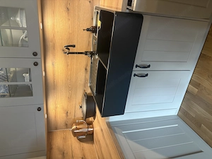 Kueche mit Bosch-Gaerete und mit einem Keramikspuelbecken von Villeroy&Boch Bild 5