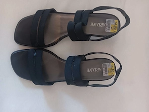 Ungetragene Ariane-Sandalen von Deichmann mit zartem Absatz Bild 2