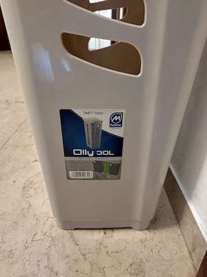 ZU VERSCHENKEN: Wäschebox noch mit Etikett, kaum genutzt, siehe Bild Bild 2